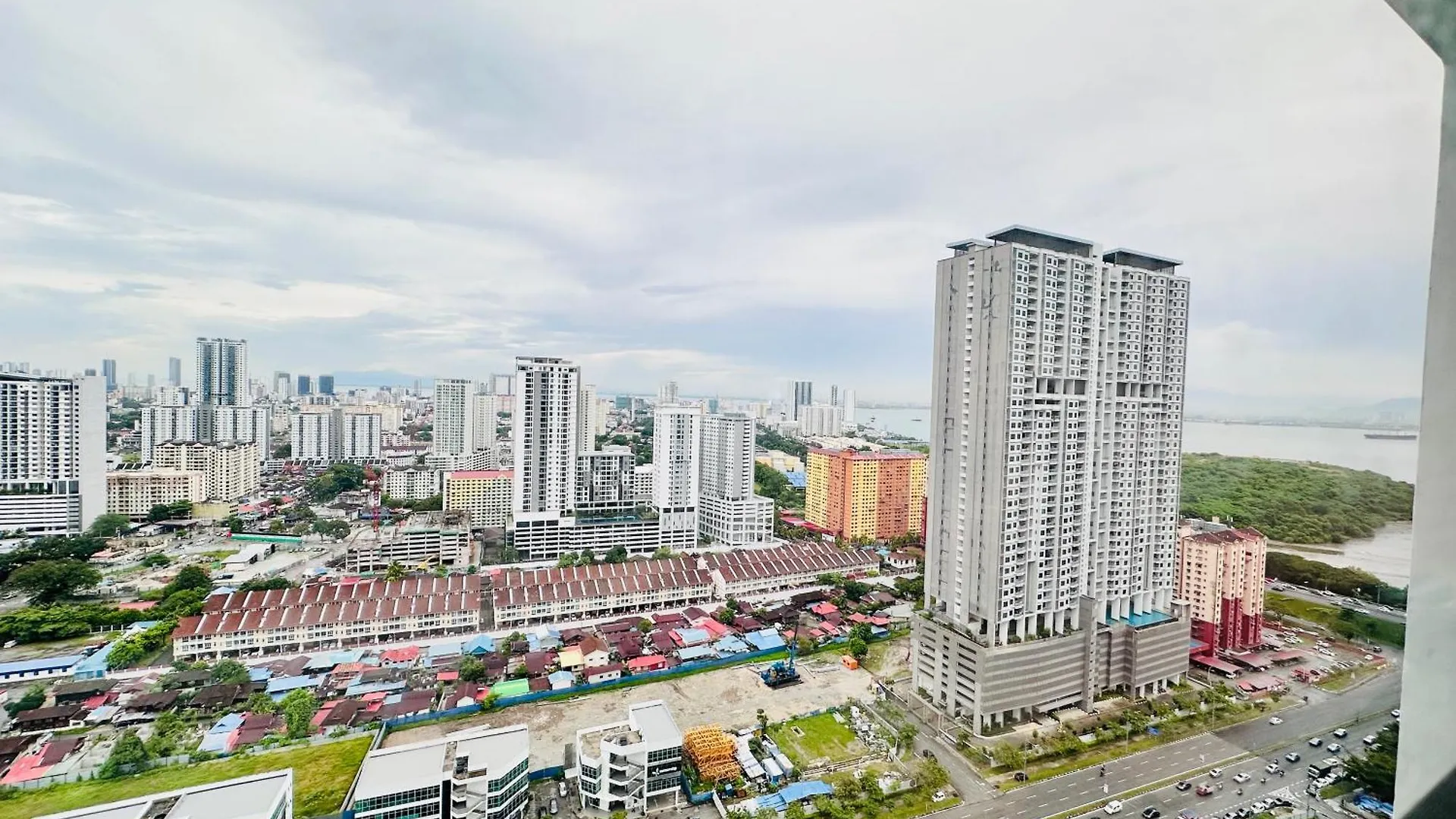 New Urban Suites Seaview Family Homestay By Urban Staycation Heng Jelutong Apartman